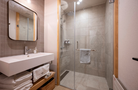 Tanuki Lodge Superior Quad Room
